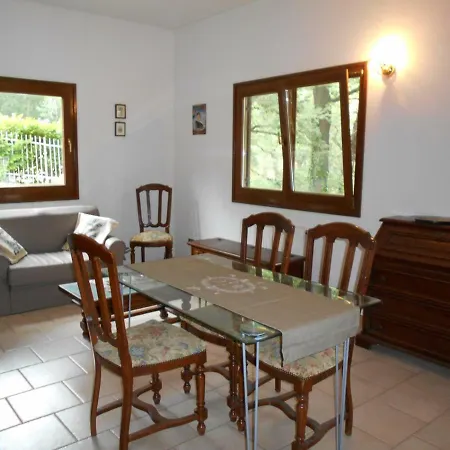 Casa Vacanze Cenesi 펜션 *