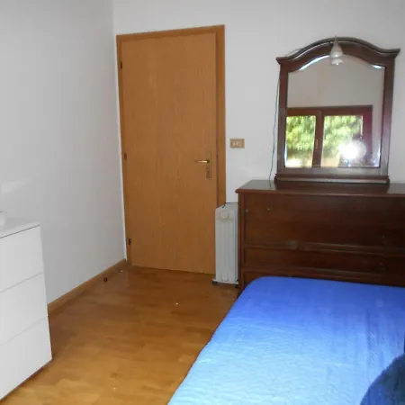 Prázdninový dům Casa Vacanze Cenesi *